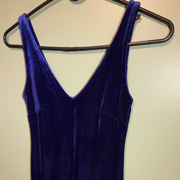 Blue suede evening dress - Picture 6 of 16